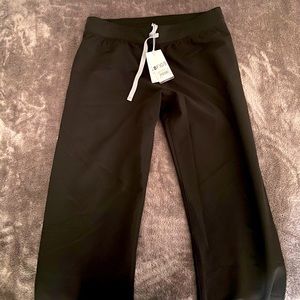 BNWT Figs medium Livingston scrub pant